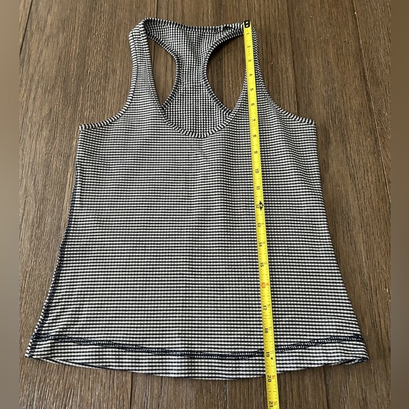 Lululemon Cool Racerback Gingham Racerback Lyon Tank Top. Black/White Size 8 - Picture 5 of 9